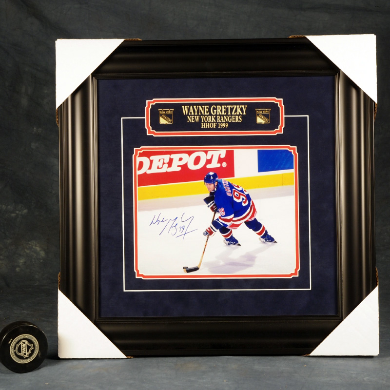 Wayne Gretzky New York Rangers Jersey Hockey Frame with Signed 8x10