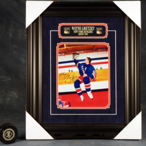 Upper Deck Wayne Gretzky Signed Home New York Rangers Jersey